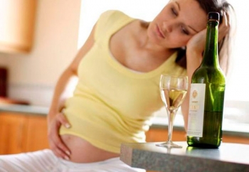Можно ли употреблять алкоголь во время беременности