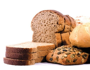 Чем опасен дрожжевой хлеб?